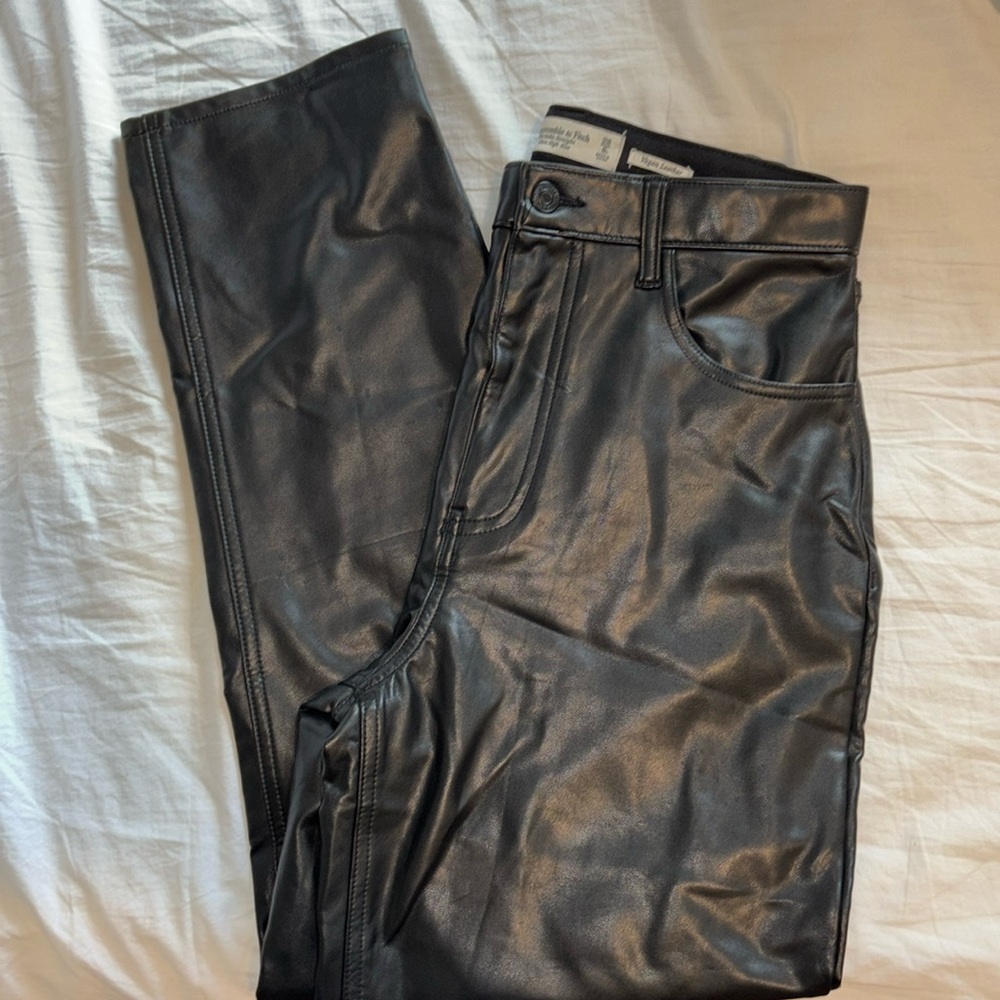 Abercrombie ankle straight ultra high rise leather pants - 6L Curve Love